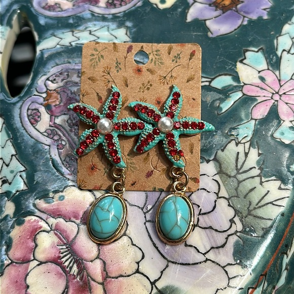 NWT Starfish Pearl Jeweled Dangle Earrings - Picture 6 of 10